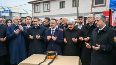 Vali Aktaş, Dilovası Müftülük Hizmet Binası'nın Temel Atma Töreni'ne Onur Konuğu Olarak Katıldı