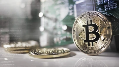 Kripto para birimi Bitcoin, altın seviyesinde 70 bin doları gördü