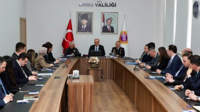 Vali Erol'un açıklamasına göre, bireylere karşı işlenen suçlarda yüzde 8'lik bir azalma görüldü