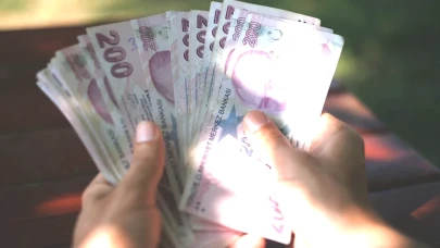 Emeklilere 30 Bin TL’ye Kadar Promosyon! Bankalar Yarışa Girdi