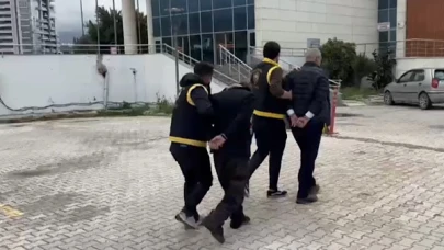 İskenderun'da aranan 2 şüpheli polis tarafından yakalandı