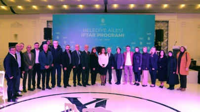 Başkan Esen, belediye çalışanlarıyla iftar yemeğinde bir araya geldi