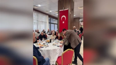 Yaşlılar Ramazan coşkusunu huzurevinde bir araya getirdi