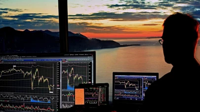 Küresel Piyasalar, PCE Verisi Açıklanmadan Önce Nefesini Tutuyor
