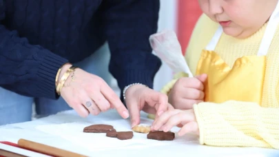 Menderes Engelsiz Çocuk Evi'nde Keyifli Bir Kurabiye Atölyesi Gerçekleştirildi