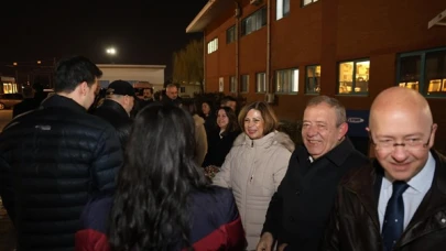 Başkan Ünlüce, Belediye Personelini Bayramda Ziyaret Etti
