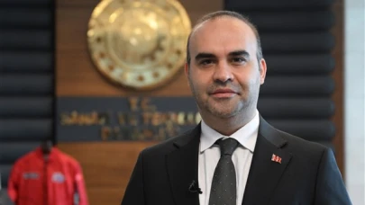 Bakan Kacır: Bayraktar K2'nin Testleri Türk Silahlı Kuvvetleri'nin Gücünü Artırıyor