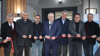Edremit'te Abdulcebbar Bülbül Taziye ve Kültür Evi'nin açılışı gerçekleştirildi, vatandaşlar yoğun ilgi gösterdi