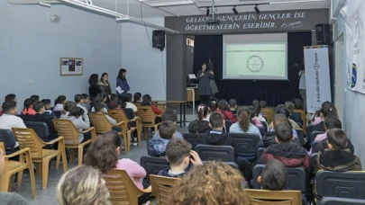İzmir'de Miniklerden Büyük Adım: Çocuklar İklim İçin Harekete Geçiyor!