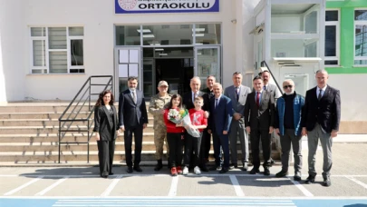 Karşıyaka Ortaokulu'na Şehit Bilgin Çelenk Anısına İsim Verildi!