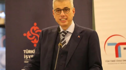 Sağlık Bakanı Memişoğlu, tıbbi cihaz sektörü temsilcileriyle akşam yemeğinde bir araya geldi