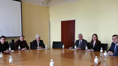 Shtonova, iş birliği yaptığı ortaklarla iletişim kanallarını açtı