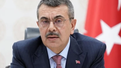 Milli Eğitim Bakanı Tekin'den Önemli Açıklama: Okullarda Finansal Okuryazarlık Dersleri Başlıyor!