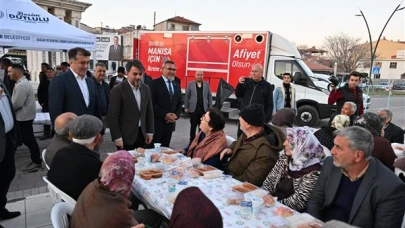 Selendi'de Ramazan coşkusu devam ediyor: İlçede unutulmaz bir iftar programı gerçekleştirildi