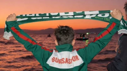 İznik’te Bursaspor Taraftarları Coşkuyla Şampiyonluk Kutlaması Yaptı