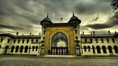 Trakya Üniversitesi'nin Sözleşmeli Personel Alım Süreci Detayları Belli Oldu: İşte Başvuru Şartları ve Alınacak Personel Sayısı!