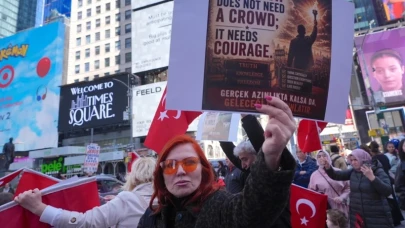 Mamdani'nin saygısız sözleri kınandı: Türkler, Times Meydanı'nda bir araya geldi!