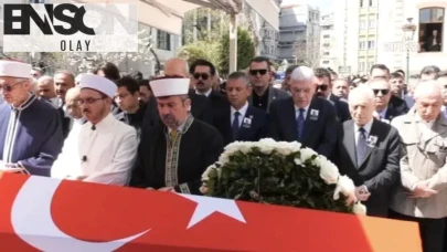 Uğurlanan Meclis Eski Başkanı Cindoruk İçin Devir Kapandı!