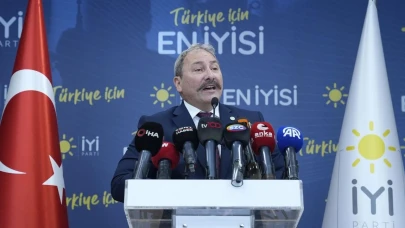 İYİ Parti'nin Kurucu Üyesi, Anahtar Parti'ye Geçiş Yapıyor!