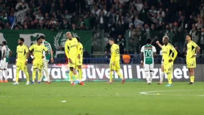 Konyaspor'dan Fenerbahçe'ye eğlenceli mesaj: Tribünde 'moralleri bozuklar' şarkısı yankılandı!