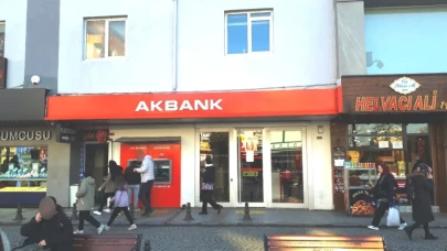 Akbank Nisan Emekli Promosyonları Açıklandı! İşte Nakit Ödemenin Şartları ve Miktarı