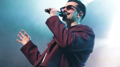 Gökhan Türkmen'in Bostancı'daki Konseri, Hayranlarını Bir Kez Daha Coşturdu!