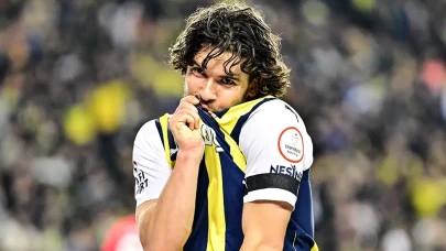 Ferdi Kadıoğlu, Kızıyla Birlikte Geçirdiği Sevimli Anları Takipçileriyle Paylaştı