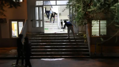 Kahramanmaraş'ta Onikişubat ilçesinde meydana gelen saldırının ardından okulda sessiz temizlik başladı