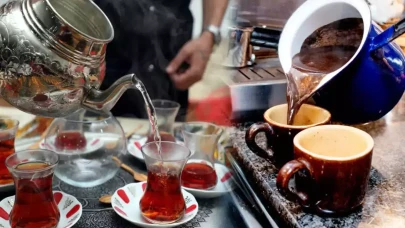 Kahve ve çay tüketimi arasındaki farklar ve kültürel etkileri nelerdir?