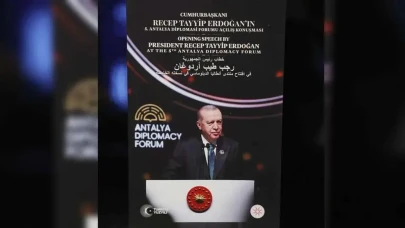 Erdoğan'ın ADF Konuşması 3 Farklı Dil Seçeneğiyle Kitaplaştırıldı: 'Dünya 5'ten Büyük!'