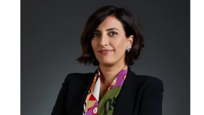 Siyasette gündem oluşturan isim Evrim Rızvanoğlu'nun kim olduğu merak konusu!