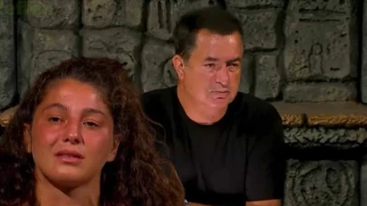 Survivor yarışmacısı Serenay Çetin'in Instagram hesabı merak konusu oldu!