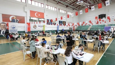 Derince’de Satranç Tutkunları Buluştu: 5. Geleneksel Turnuva Heyecanı!