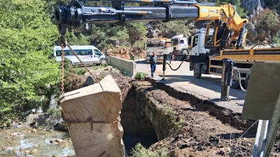 Antalya Büyükşehir Belediyesi, 60 yıllık köprüyü yeniliyor