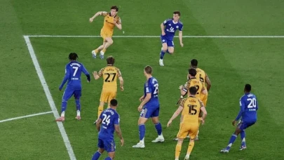 Peri masalı bitti! Hull City beraberliği kopardı, Leicester City Championship'e veda etti