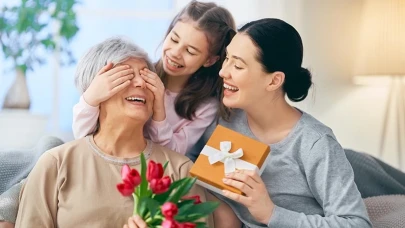 2026 Yılı Anneler Günü Tarihi Belli Oldu: İşte Kutlama Günü!