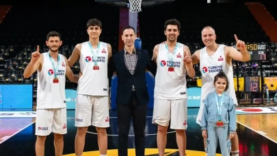 Mersin'de 3x3 basketbol heyecanı: Şampiyonluk kupası Kayseri'nin oldu!