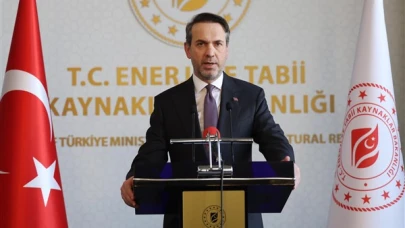 Bakan Bayraktar, Antalya'da önemli görüşmeler gerçekleştirdi