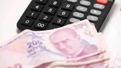 Emekli maaşlarına yapılacak zammın ardından bankalar arasında rekabet kızıştı! En yüksek promosyonu sunan banka belli oldu...