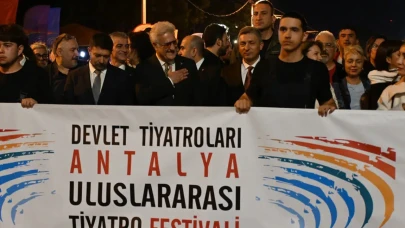 Antalya'da Devlet Tiyatroları'nın düzenlediği 16. Uluslararası Tiyatro Festivali kapılarını açtı