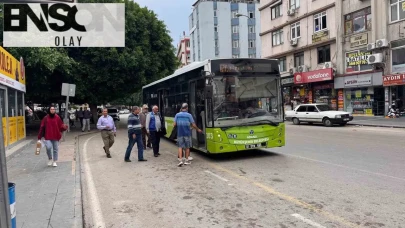 Adana'da Ulaşım Sorununa Çözüm Arayışı: Vatandaşlar Dolmuş Yerine Yürümeyi Tercih Ediyor