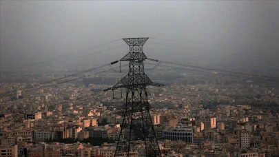 İran'dan flaş açıklama: Bu yıl elektrik kesintileri artabilir!