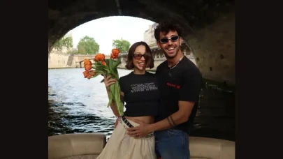 Ünlü oyuncu Serkay Tütüncü, sevgilisi Zeynep Bastık'a Paris'te romantik bir evlilik teklifi yaptı!