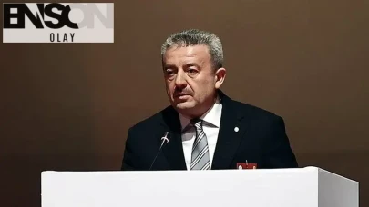 Galatasaray'da beklenmedik ayrılık: Tecrübeli isim yönetim kadrosundan ayrıldı!