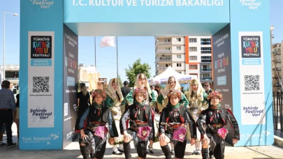 Manisa Kültür Yolu Festivali, Renkli Etkinliklerle İlk Gününde Coşkulu Bir Başlangıç Yaptı