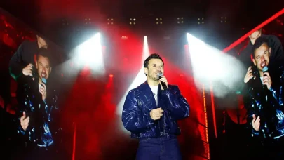 Ünlü şarkıcı Buray, Eskişehir Kültür Yolu Festivali'nde unutulmaz bir konser verdi!