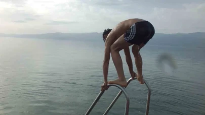 Yaz Mevsimine Merhaba! Burhaniye'de Ören Sahili, Güneşin Gülümsemesiyle İlk Ziyaretçilerini Karşılıyor