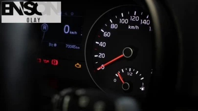 Sürücüleri ustalaştıran araçlar, motor tutkunlarını karşı karşıya getirdi!