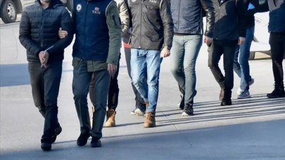 FETÖ'nün gizli evlerine operasyon: İzdivaç ve bayan yapılanması deşifre edilerek mali akış engellendi