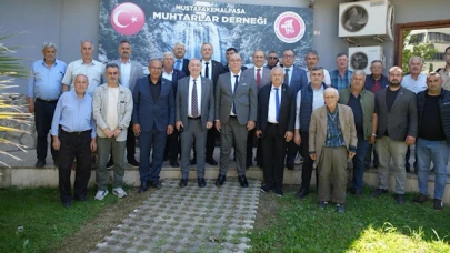 Özdağ Mustafakemalpaşa’da Muhtarlar Derneği'ni ziyaret etti